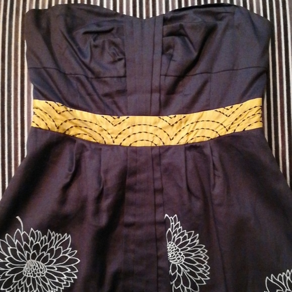 Strapless Anthropologie dress - Picture 4 of 8